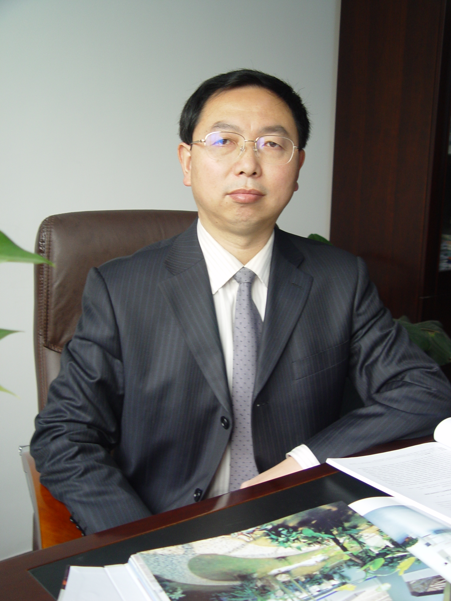 bat365正版唯一官网创新论坛第一千六百零五讲：黄土地区高填方地基变形特征与工程应对措施  
