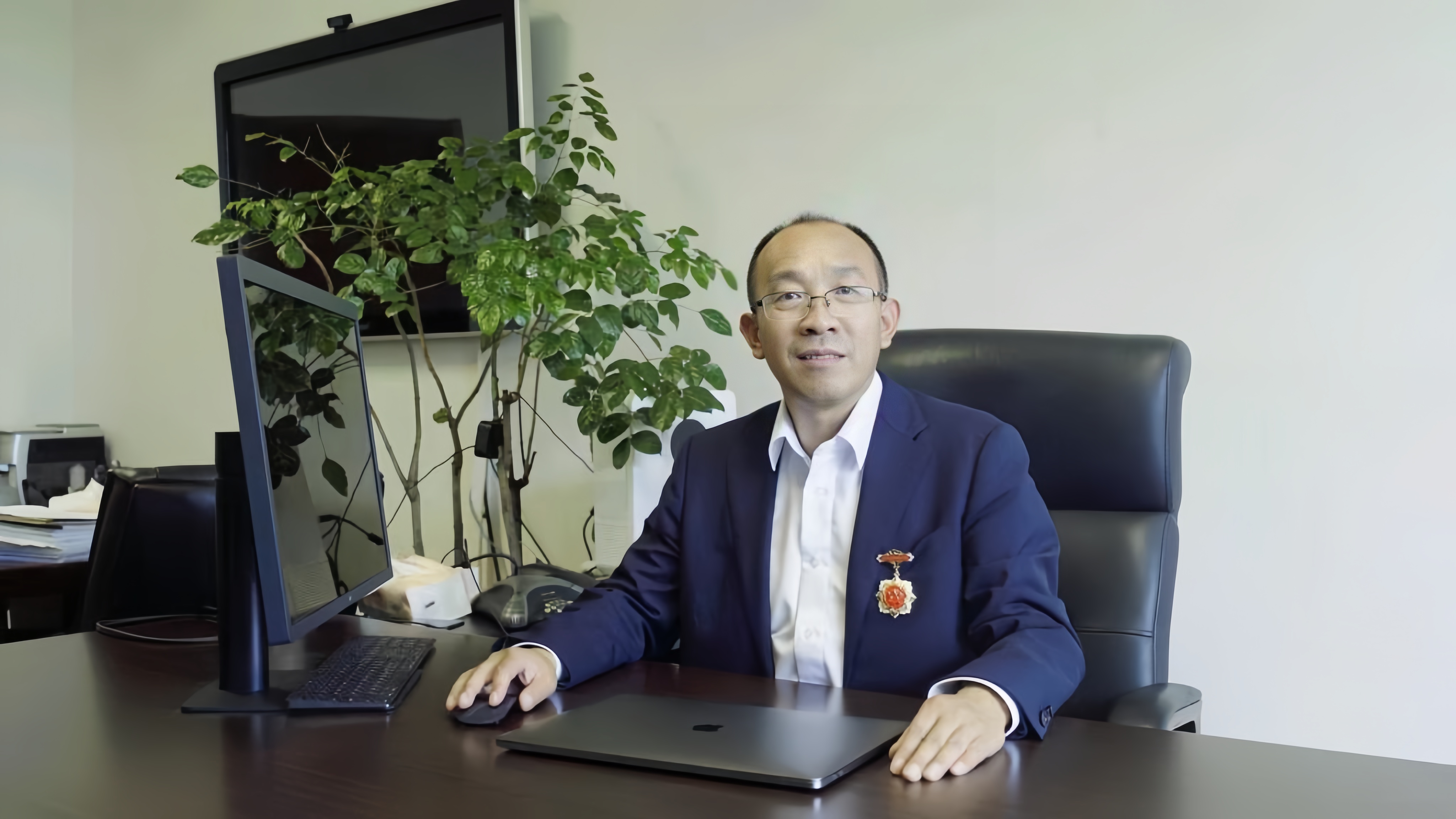 bat365正版唯一官网创新论坛第一千四百八十五讲：金属-有机限域结构可控组装与拟酶催化